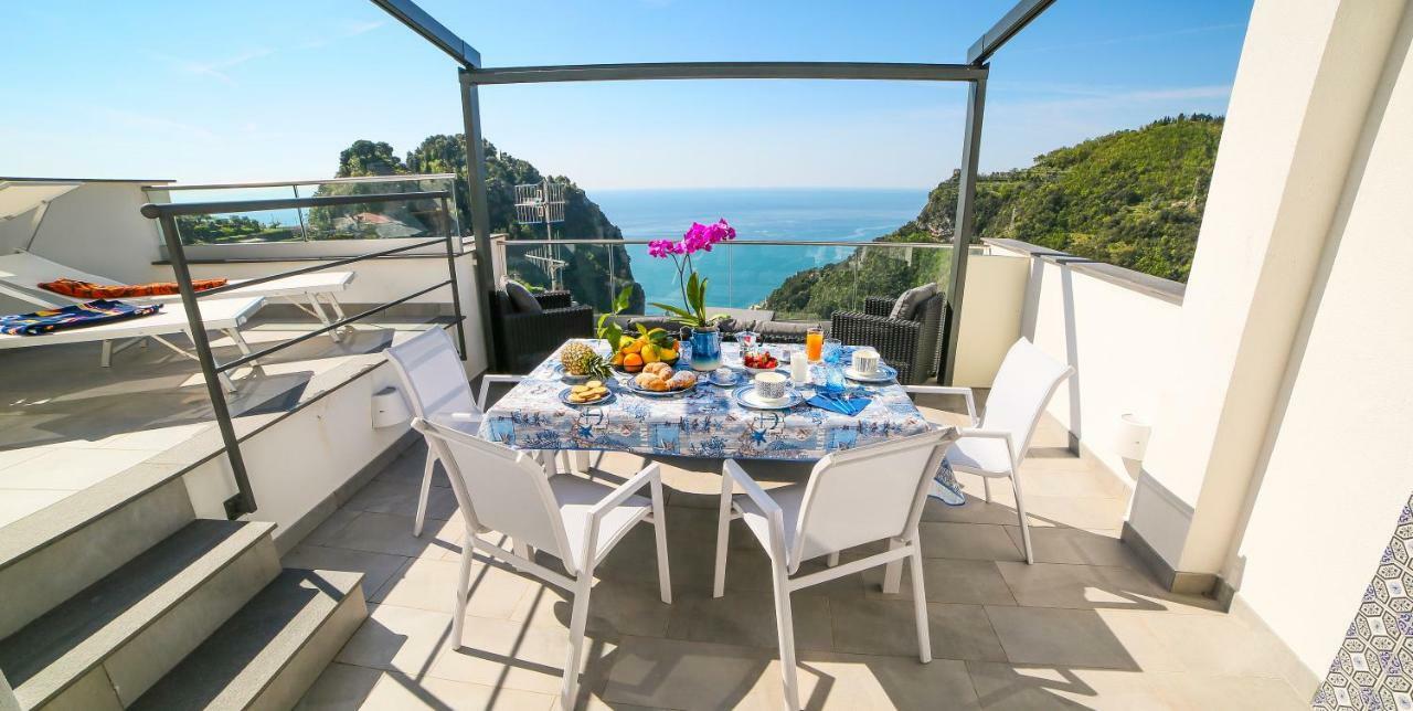 Villa Admiring Amalfi Scala Exterior foto