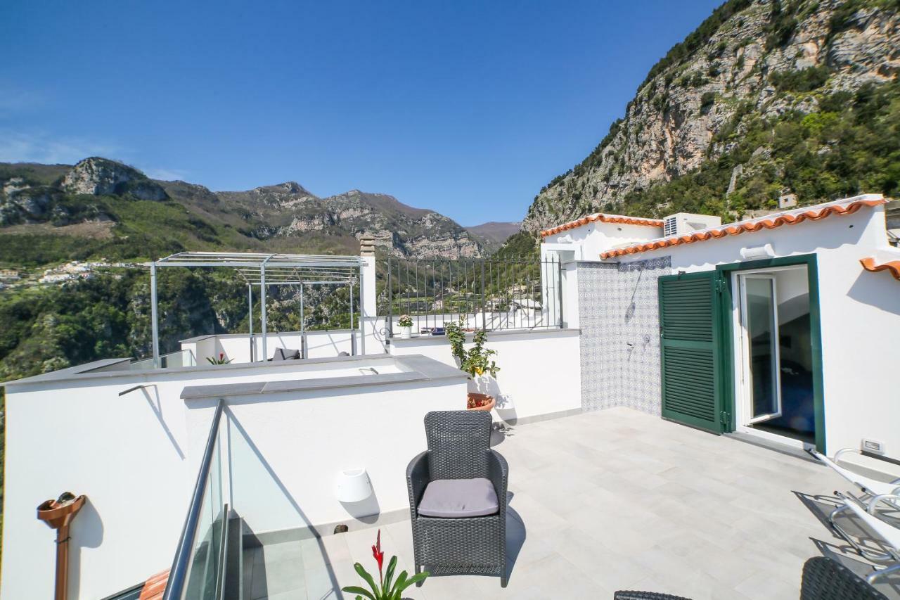 Villa Admiring Amalfi Scala Exterior foto