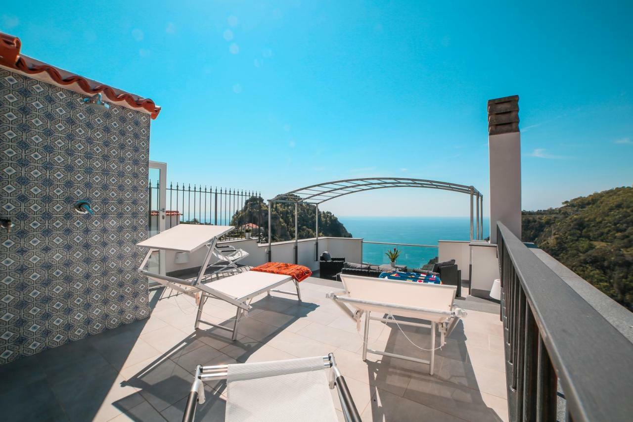 Villa Admiring Amalfi Scala Exterior foto
