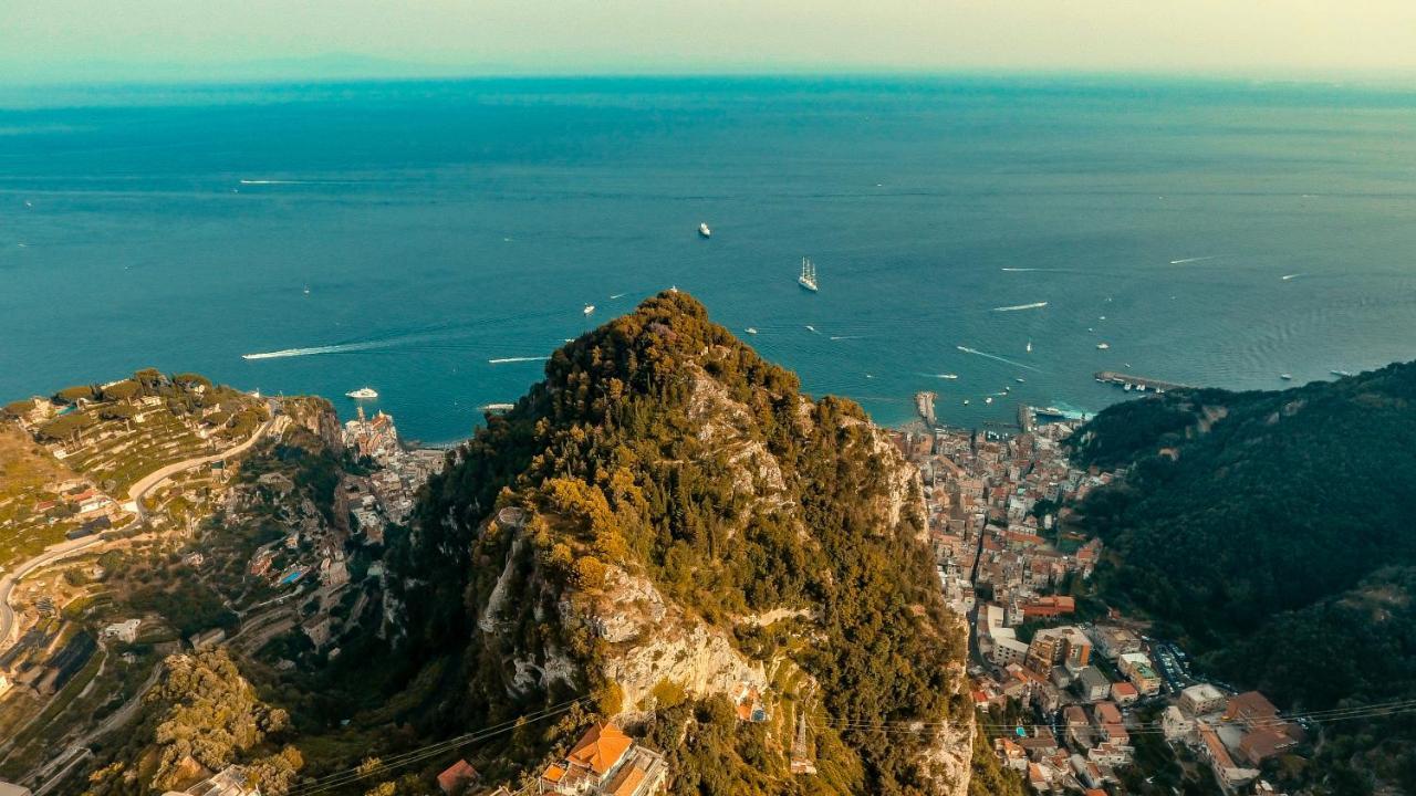 Villa Admiring Amalfi Scala Exterior foto