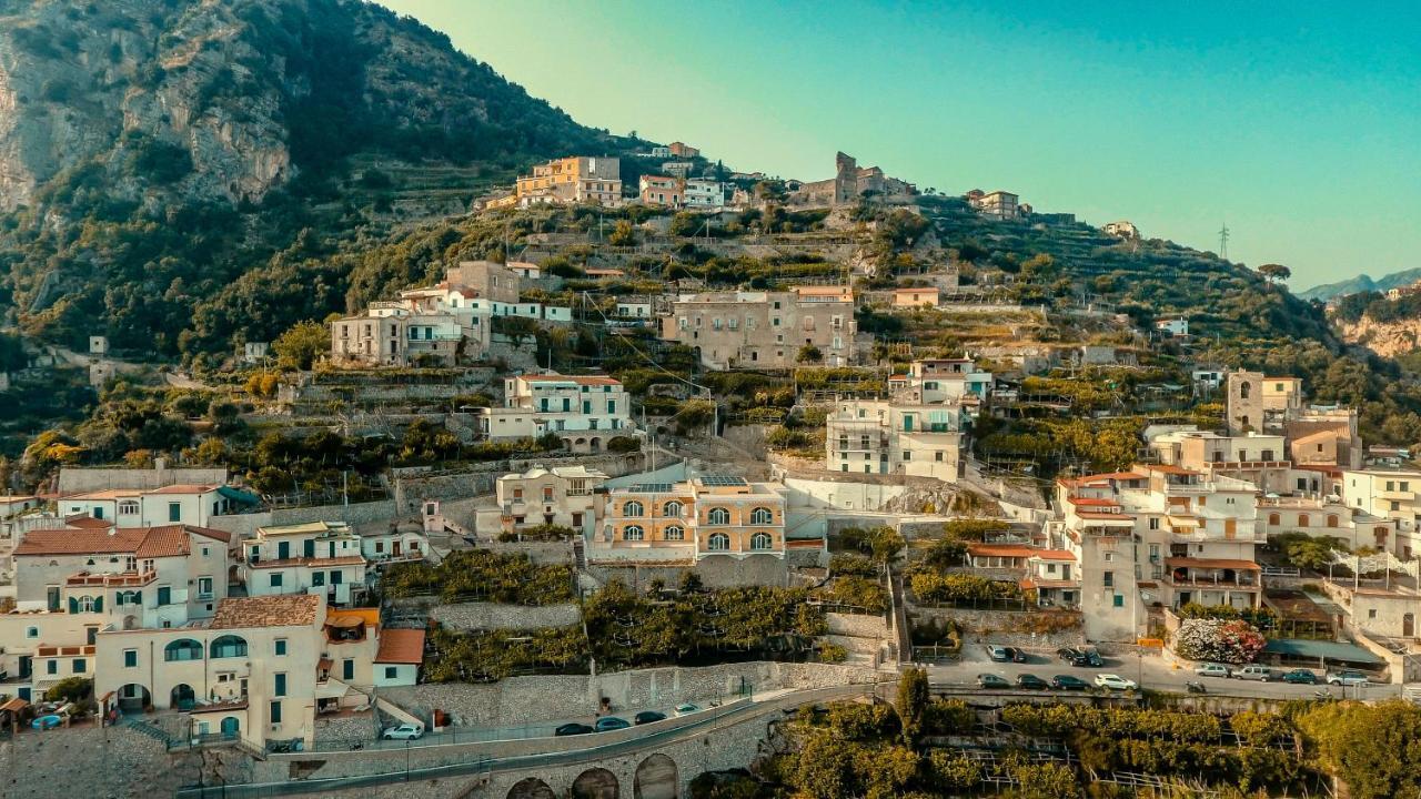 Villa Admiring Amalfi Scala Exterior foto
